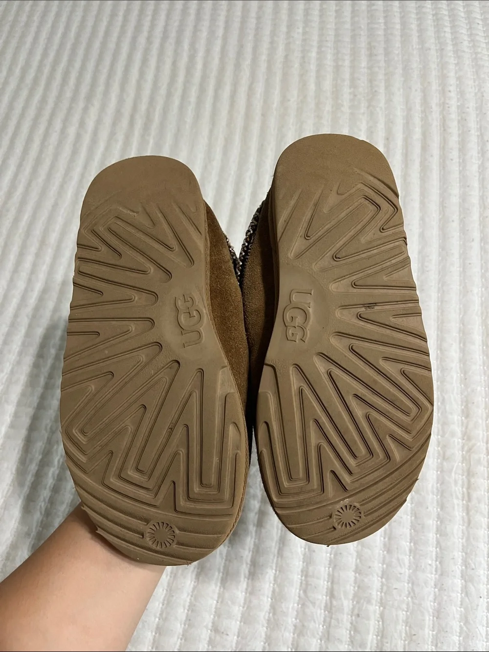 UGG soft chestnut